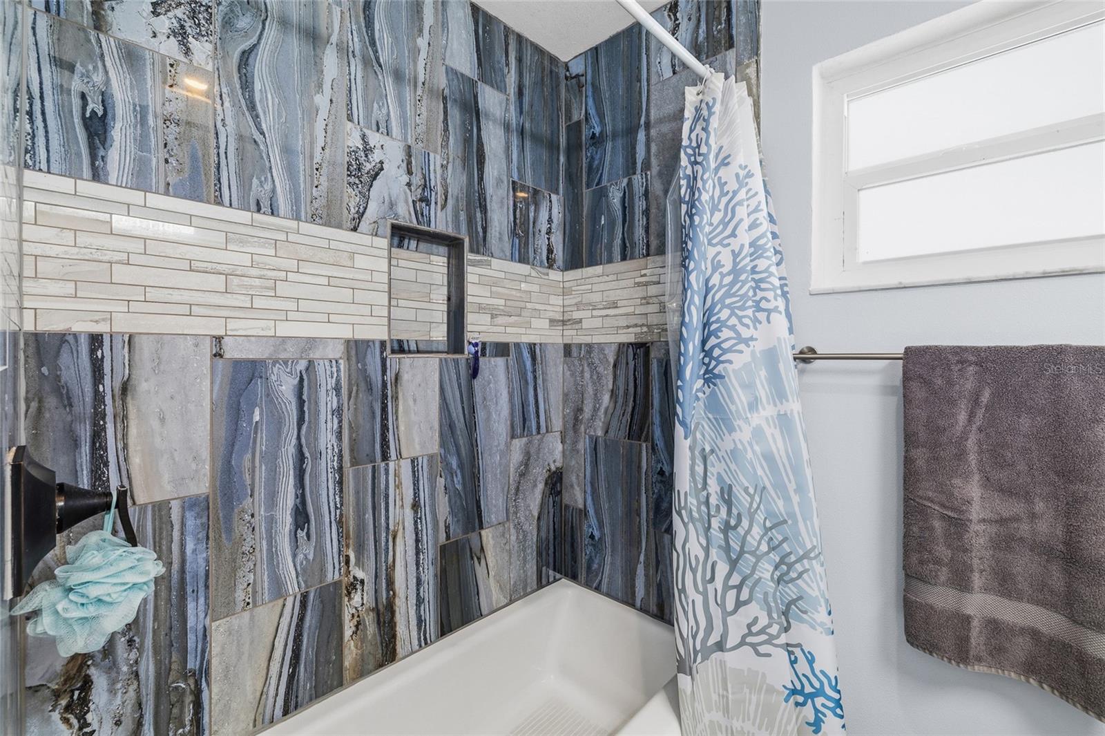 Image 24 of 48 For 7990 Causeway Boulevard S