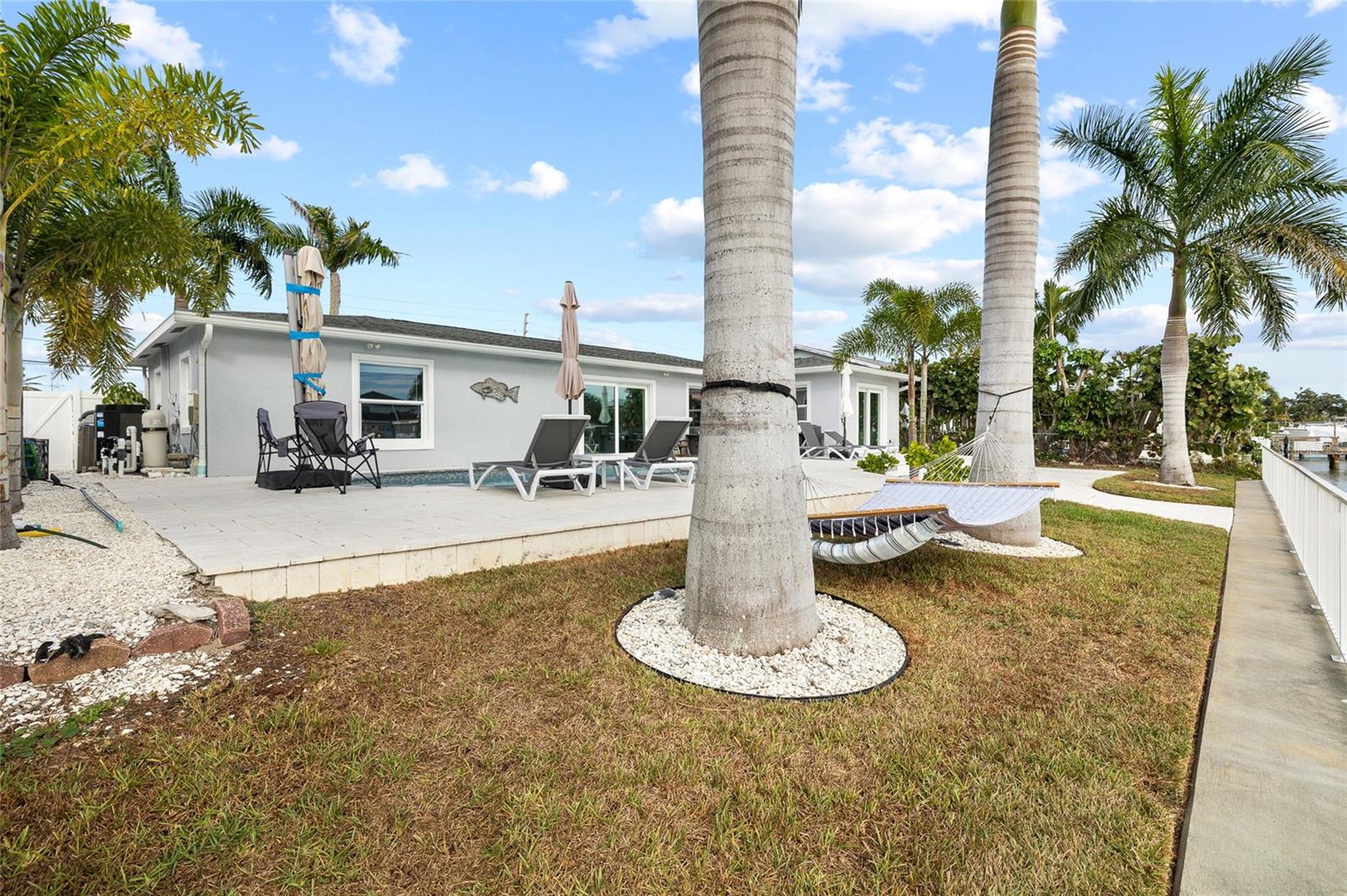 Image 38 of 48 For 7990 Causeway Boulevard S