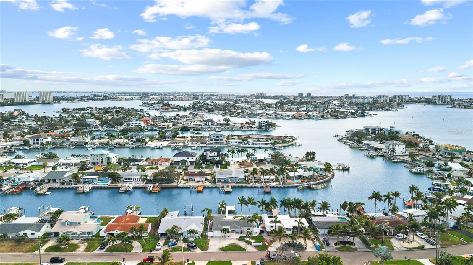 Image 43 of 48 For 7990 Causeway Boulevard S