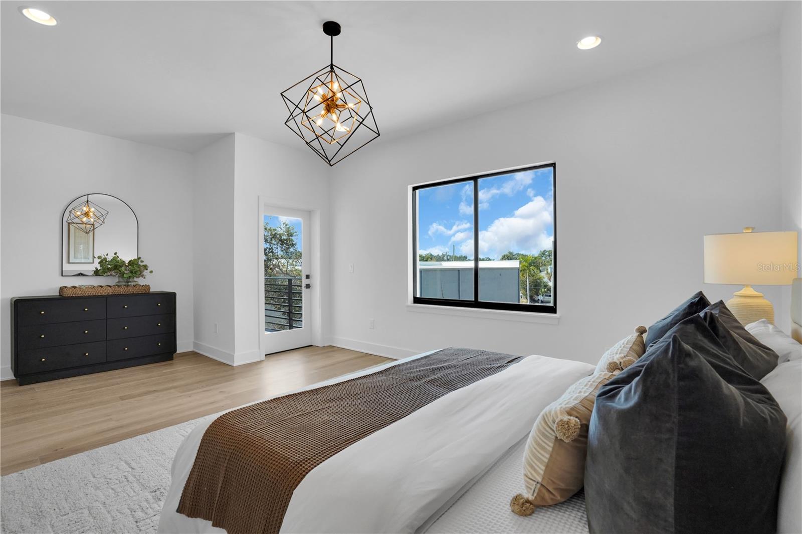 Image 13 of 21 For 3002 Platt  1