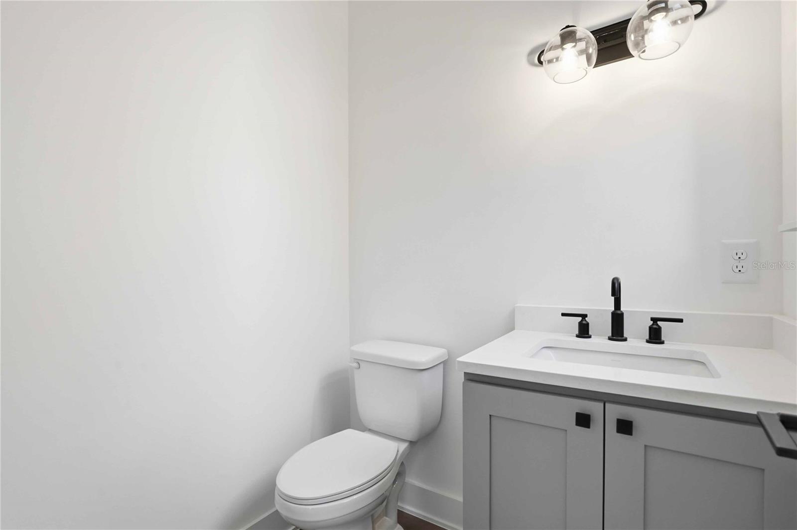 Image 8 of 21 For 3002 Platt  1