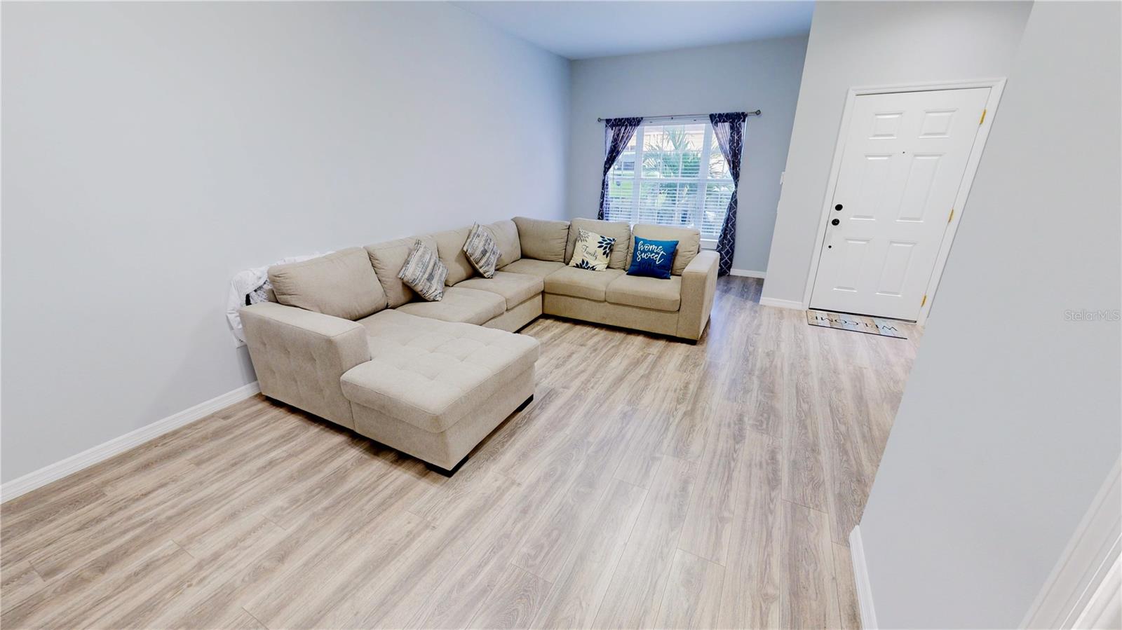 Image 7 of 14 For 12619 Kings Crossing Drive