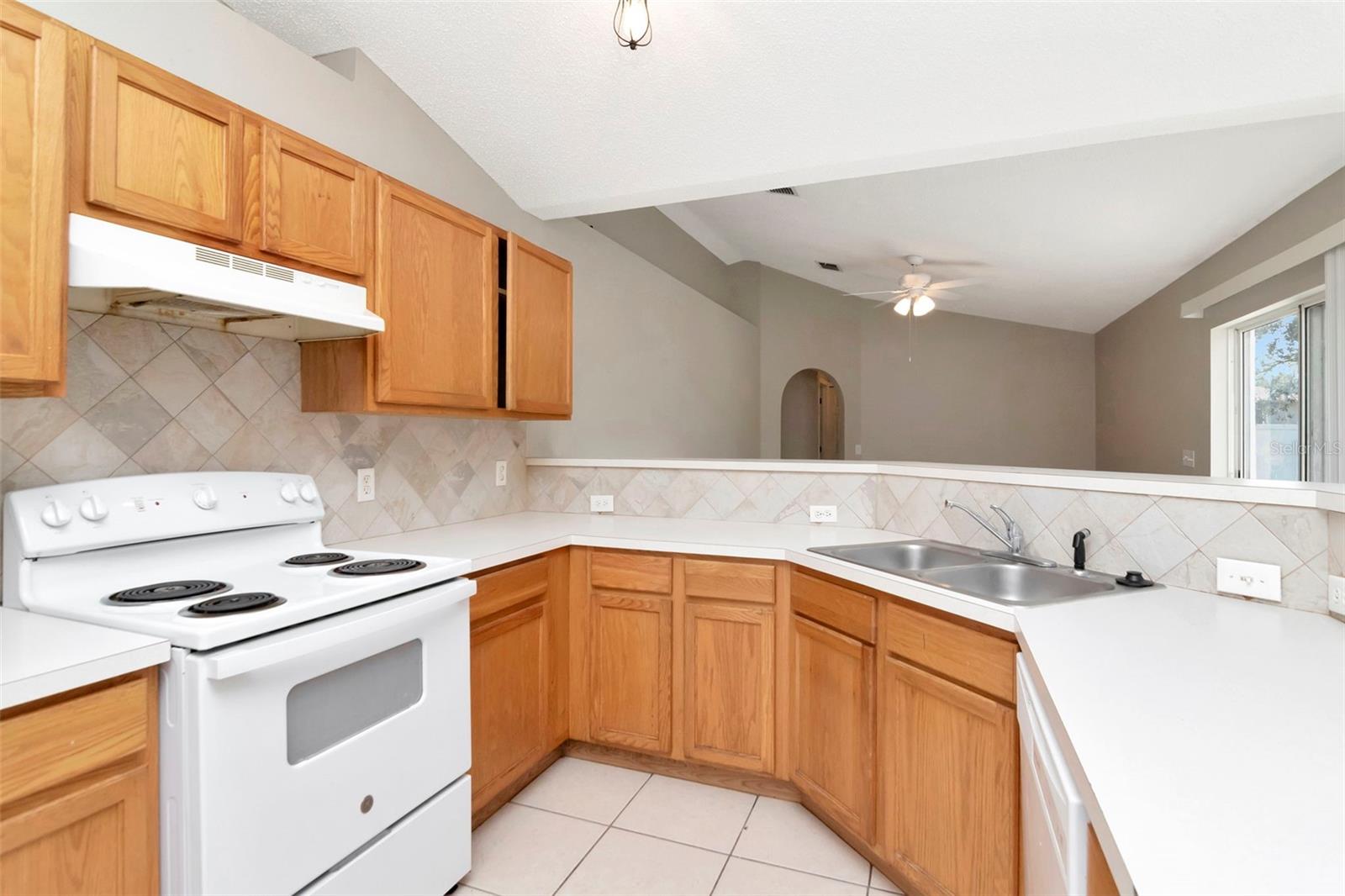 Image 15 of 33 For 11066 Avis Street