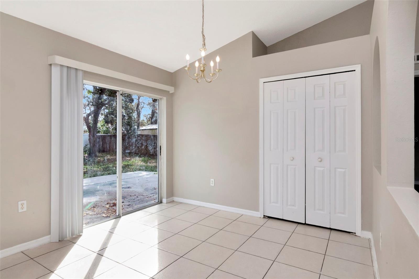 Image 9 of 33 For 11066 Avis Street