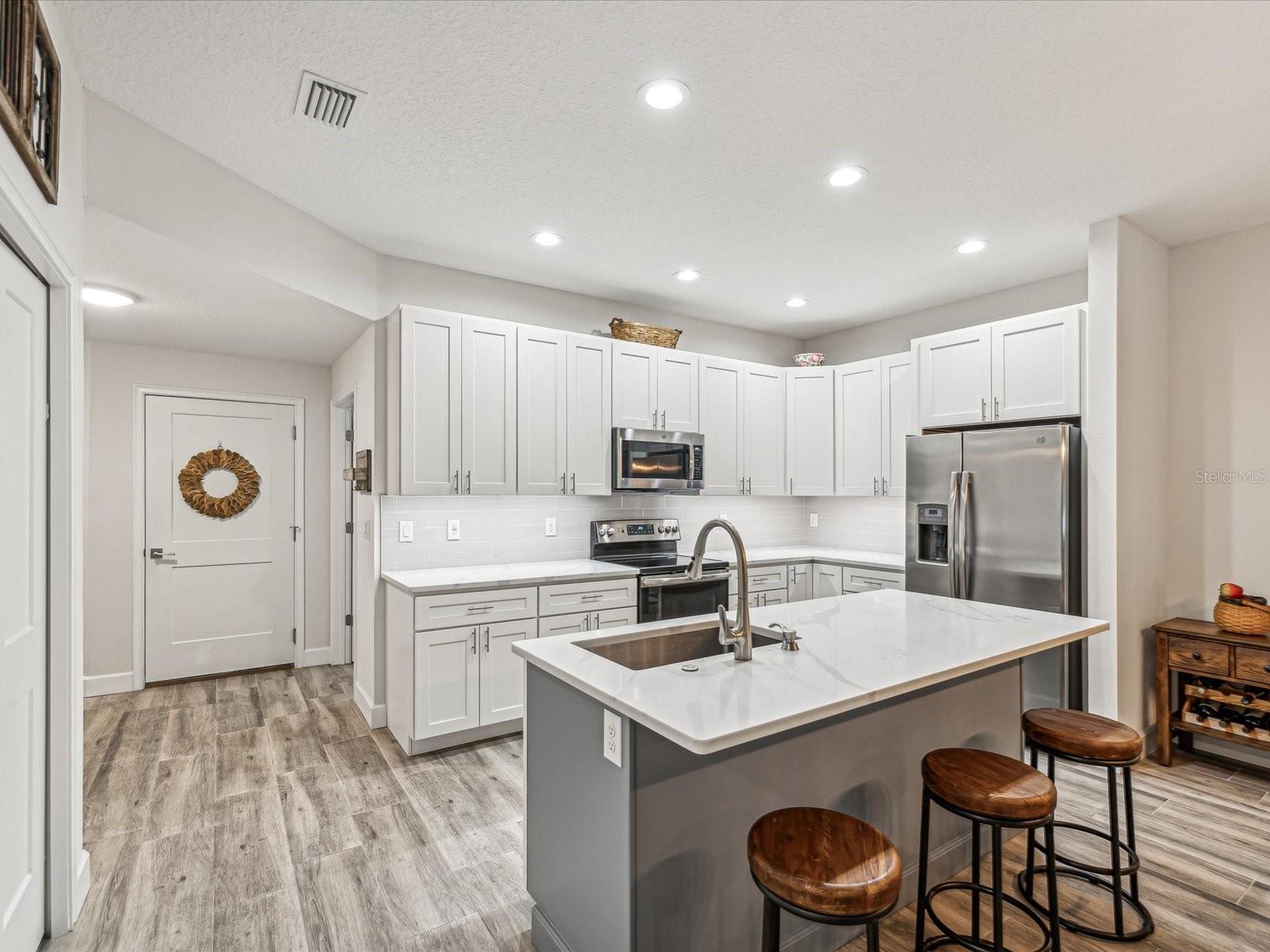 Image 2 of 18 For 1979 Whitney Oaks Boulevard