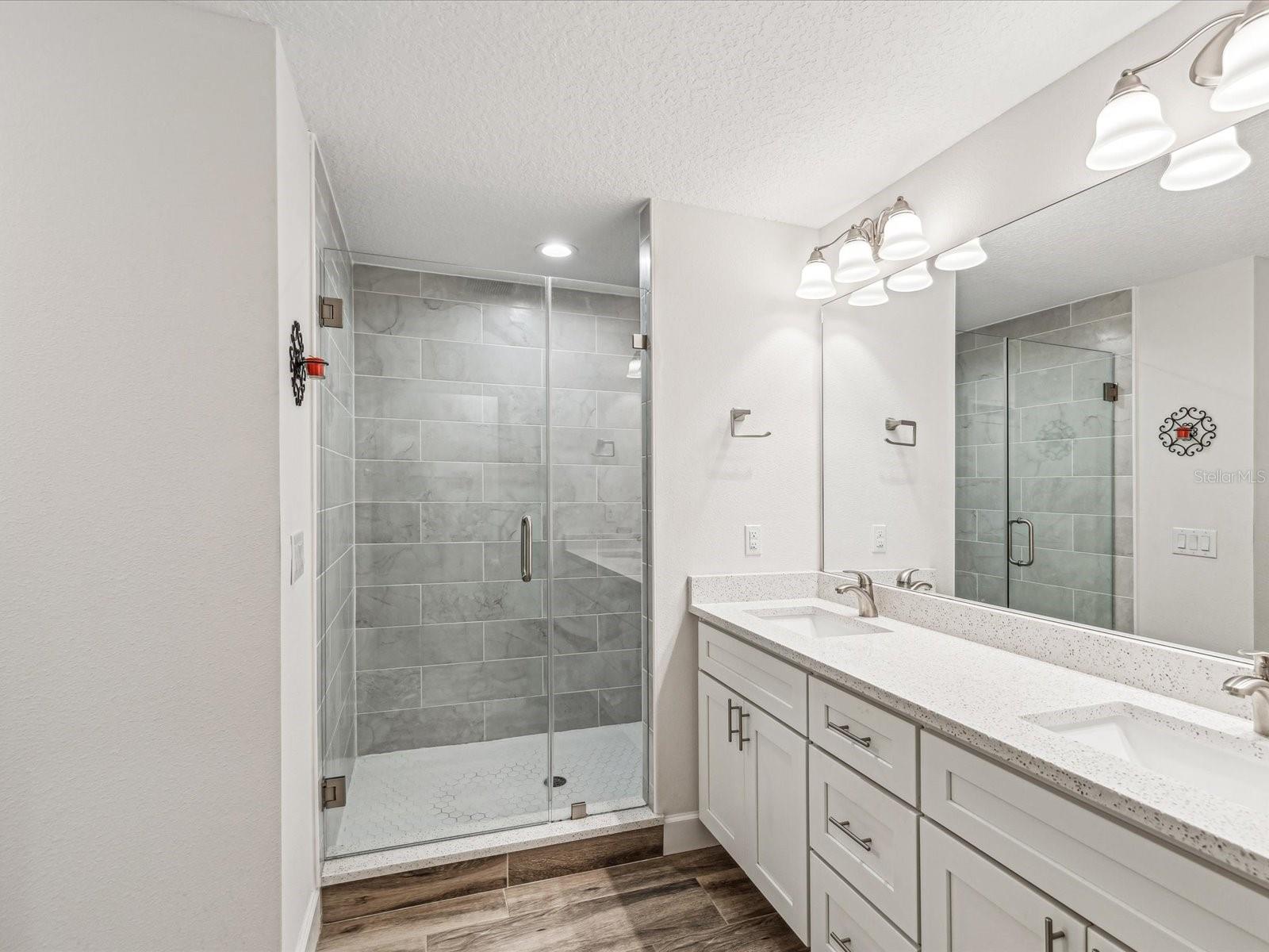 Image 6 of 18 For 1979 Whitney Oaks Boulevard