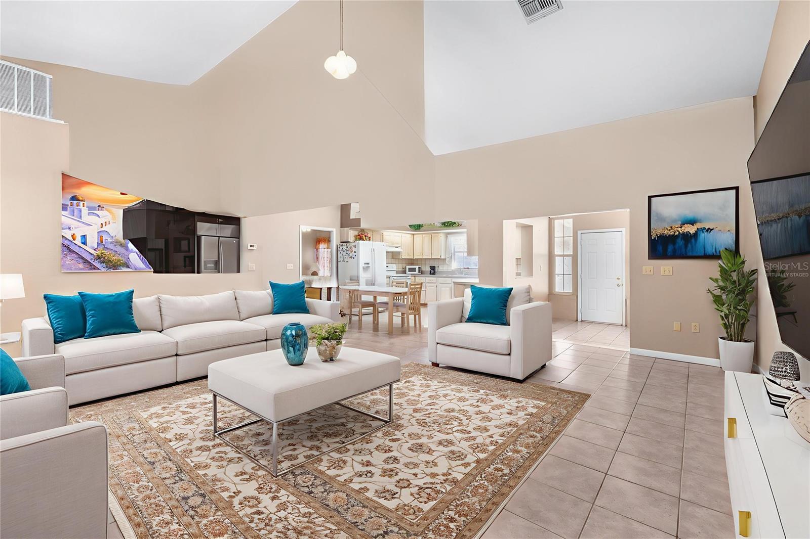 Listing photo id 12 for 714 Charlotte Avenue