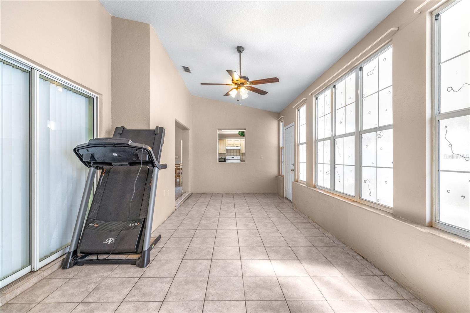 Listing photo id 28 for 714 Charlotte Avenue