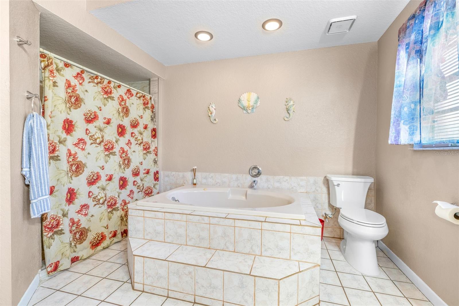 Listing photo id 36 for 714 Charlotte Avenue