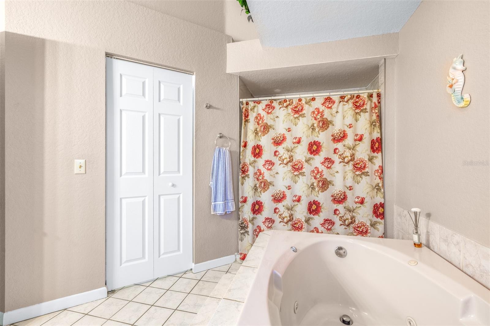 Listing photo id 37 for 714 Charlotte Avenue