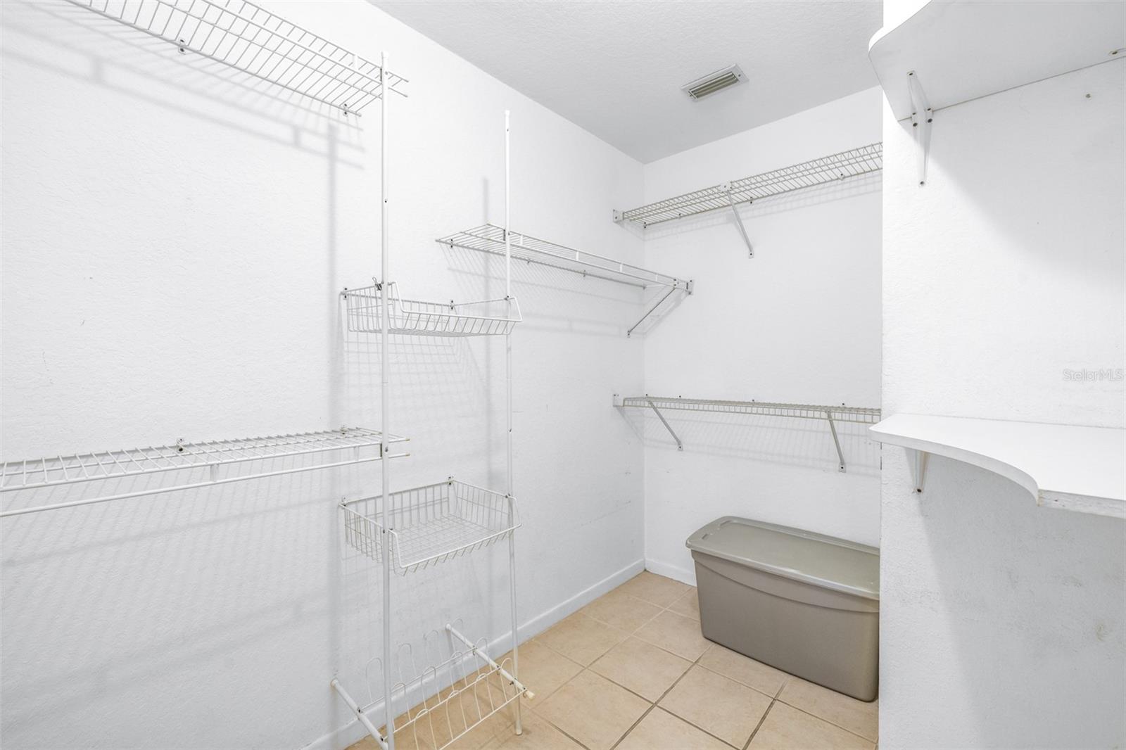 Listing photo id 38 for 714 Charlotte Avenue