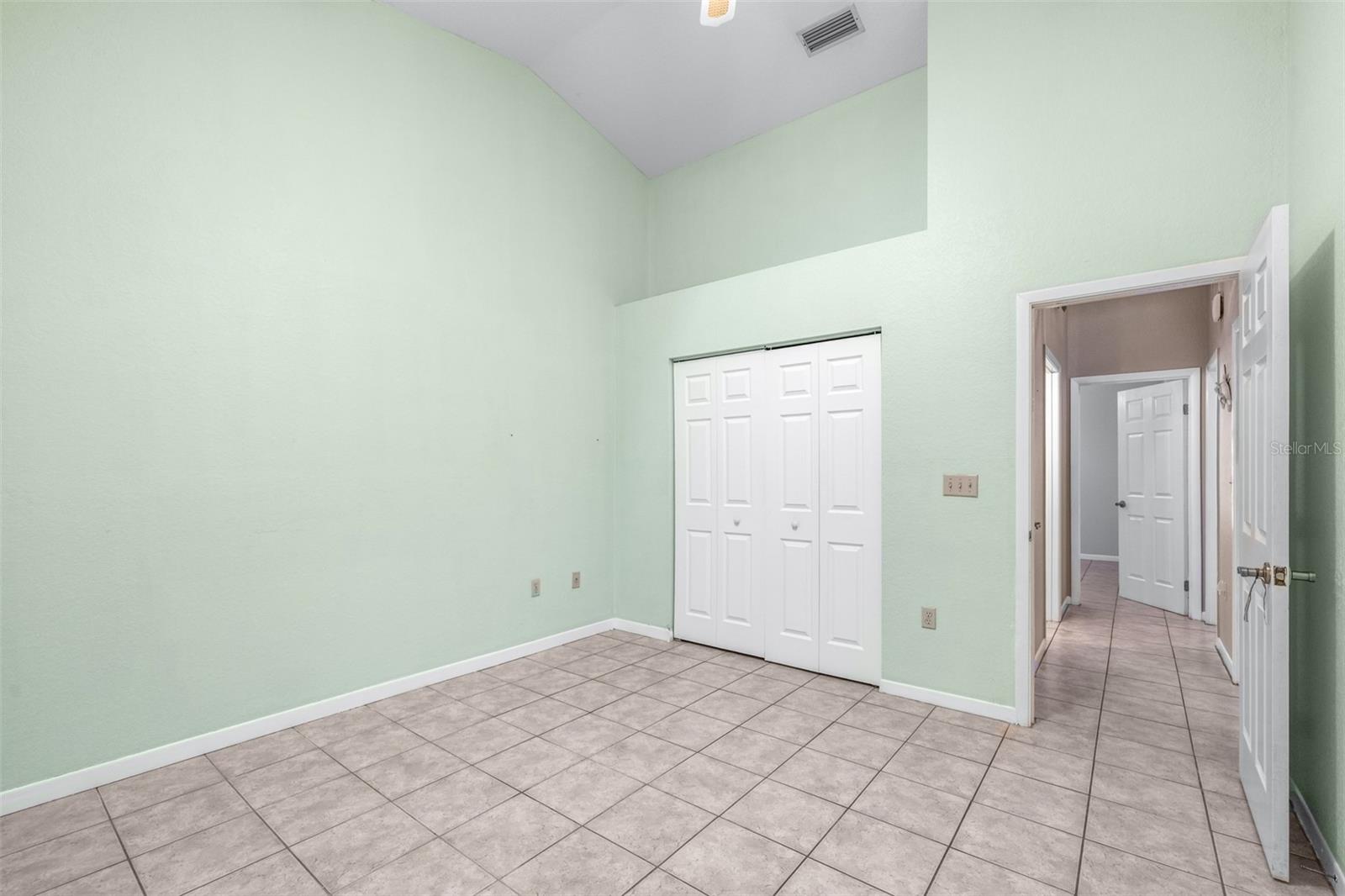 Listing photo id 43 for 714 Charlotte Avenue