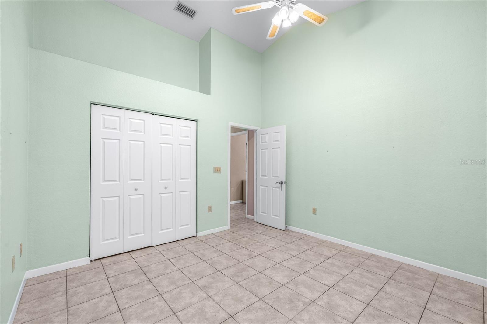 Listing photo id 44 for 714 Charlotte Avenue