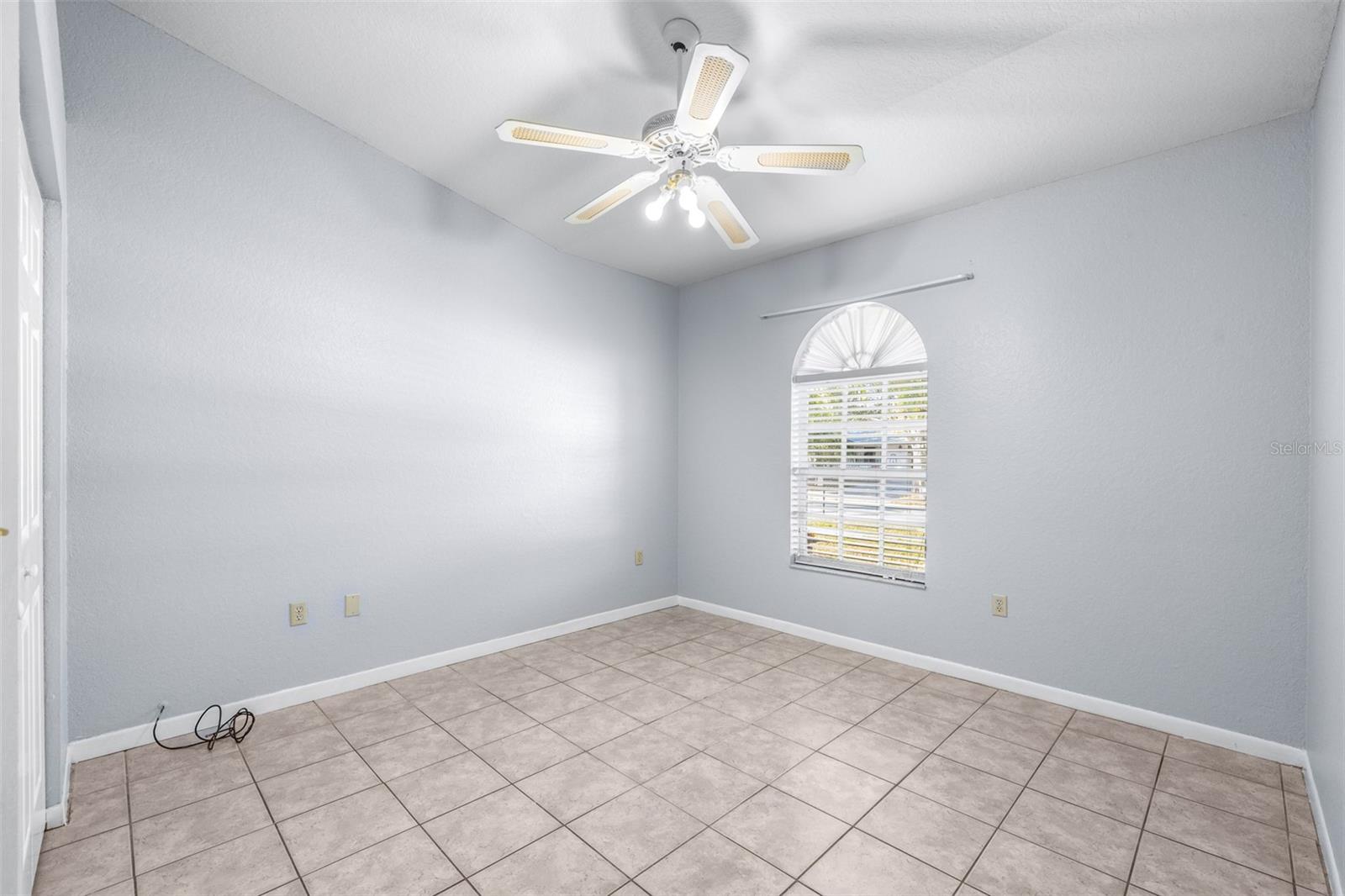 Listing photo id 47 for 714 Charlotte Avenue