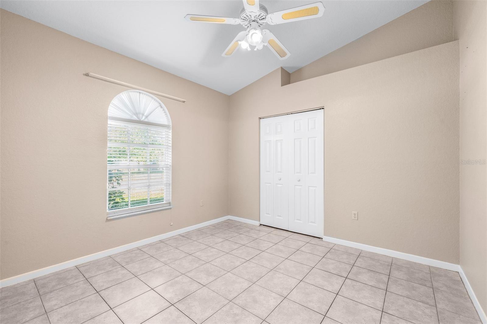 Listing photo id 52 for 714 Charlotte Avenue