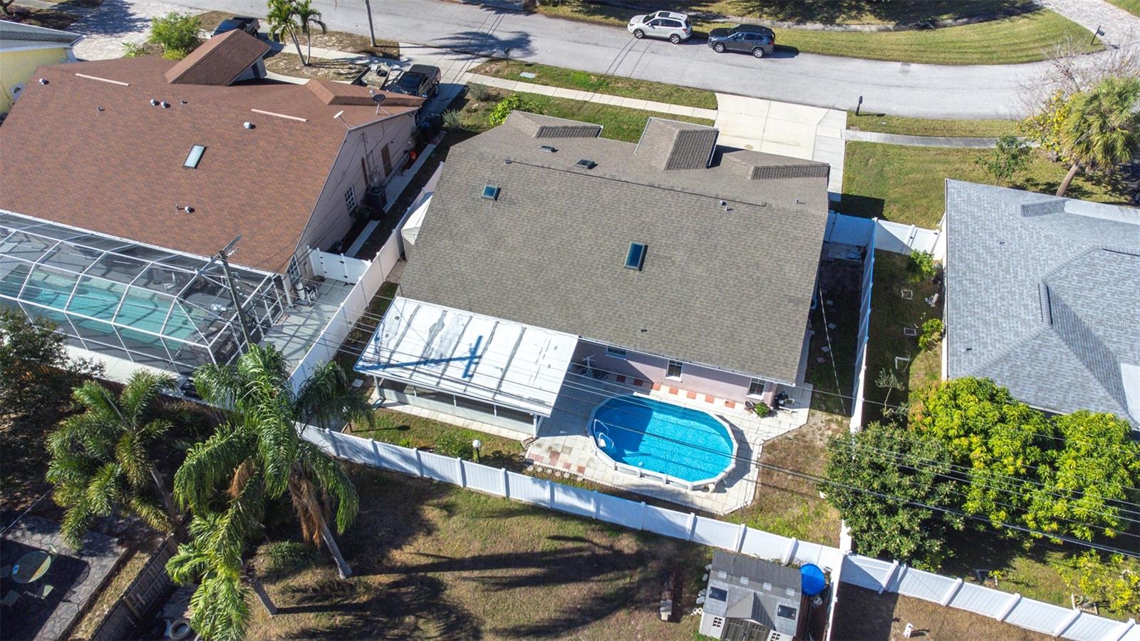 Listing photo id 85 for 714 Charlotte Avenue