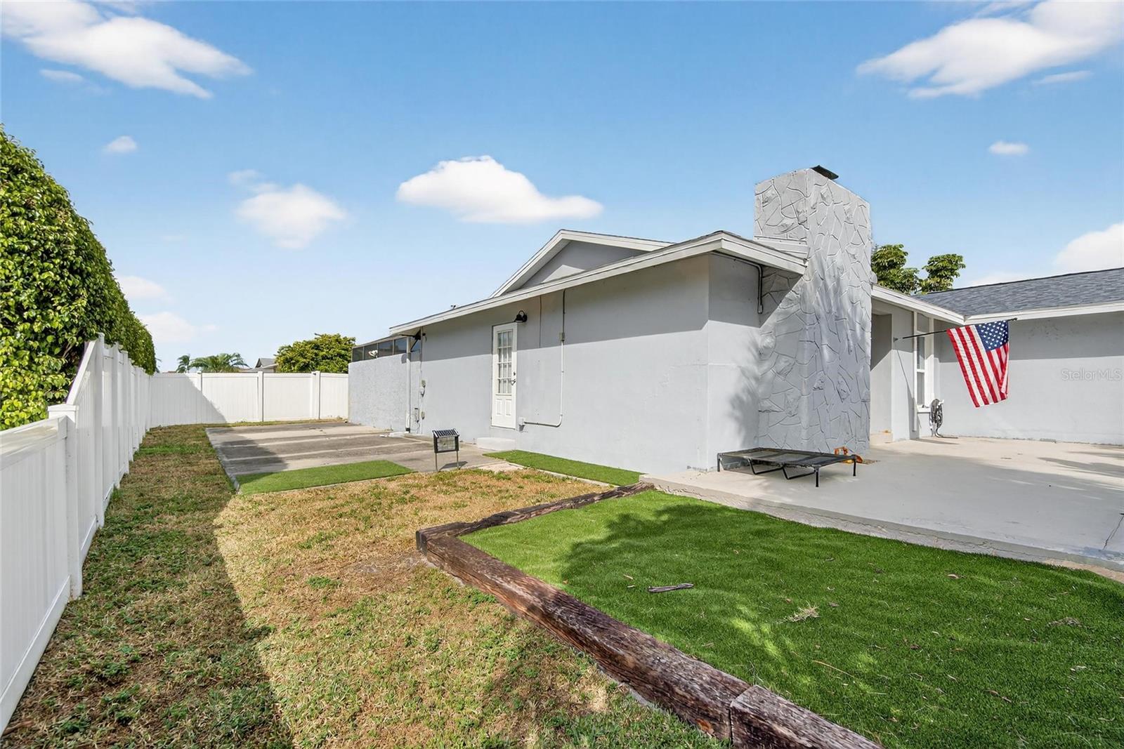 Image 20 of 28 For 5802 Tampa Shores Boulevard