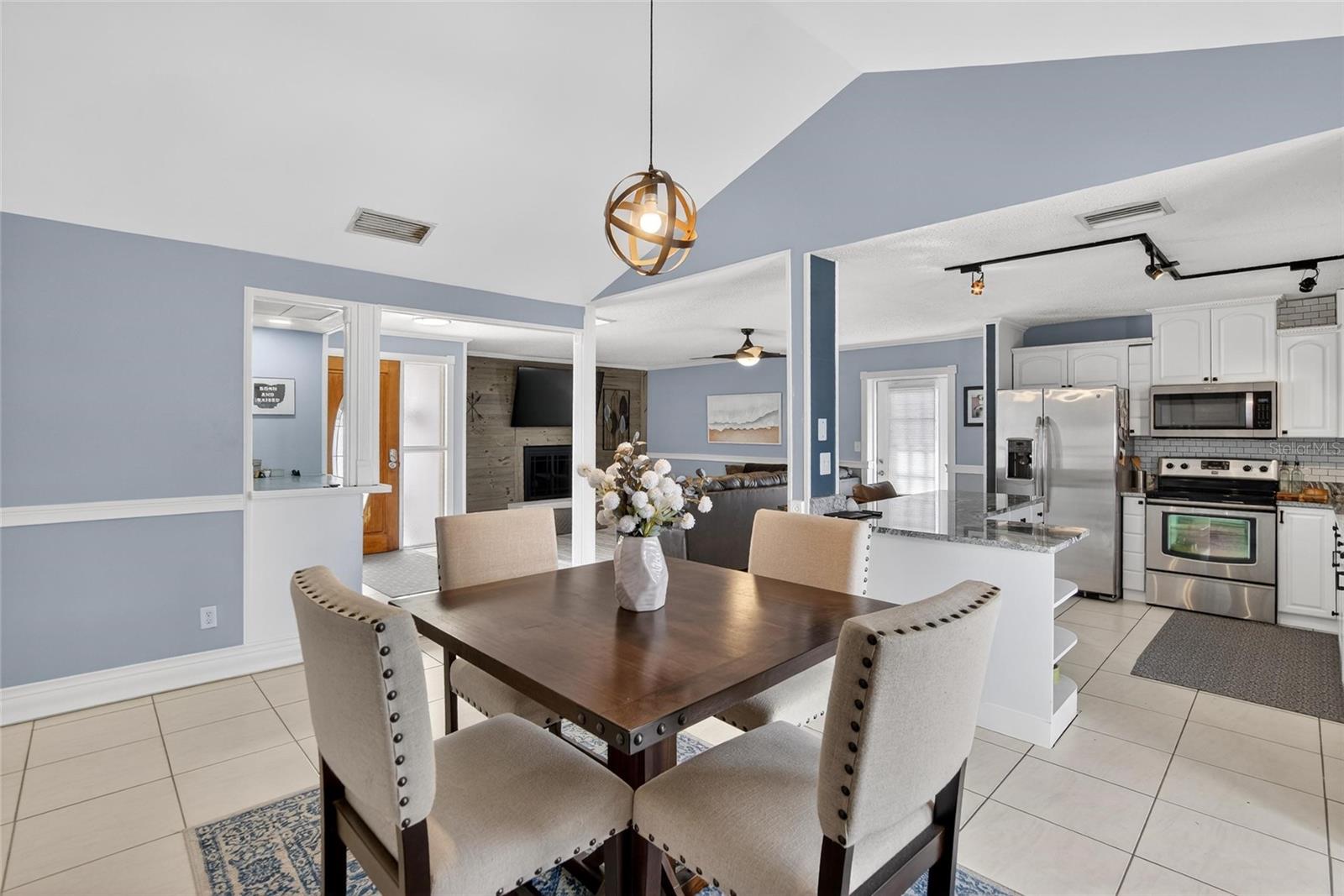 Image 5 of 28 For 5802 Tampa Shores Boulevard