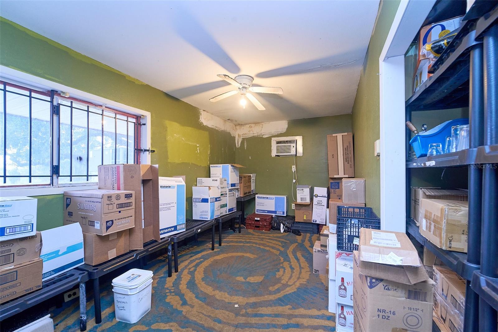 Image 28 of 31 For 706 Brandon Boulevard