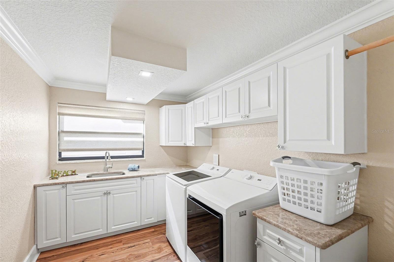 Image 17 of 43 For 19936 Gulf Boulevard