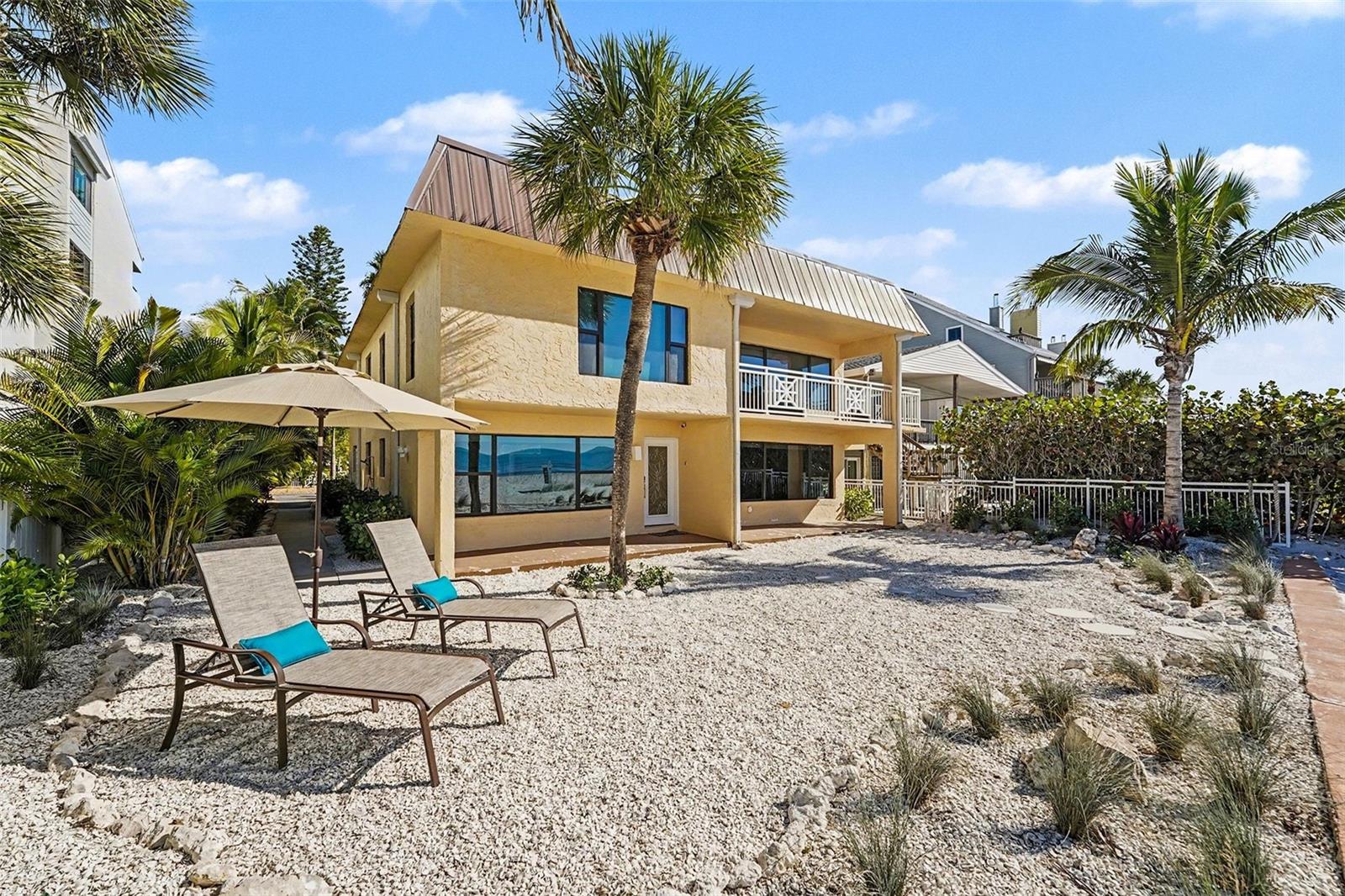 Image 4 of 43 For 19936 Gulf Boulevard