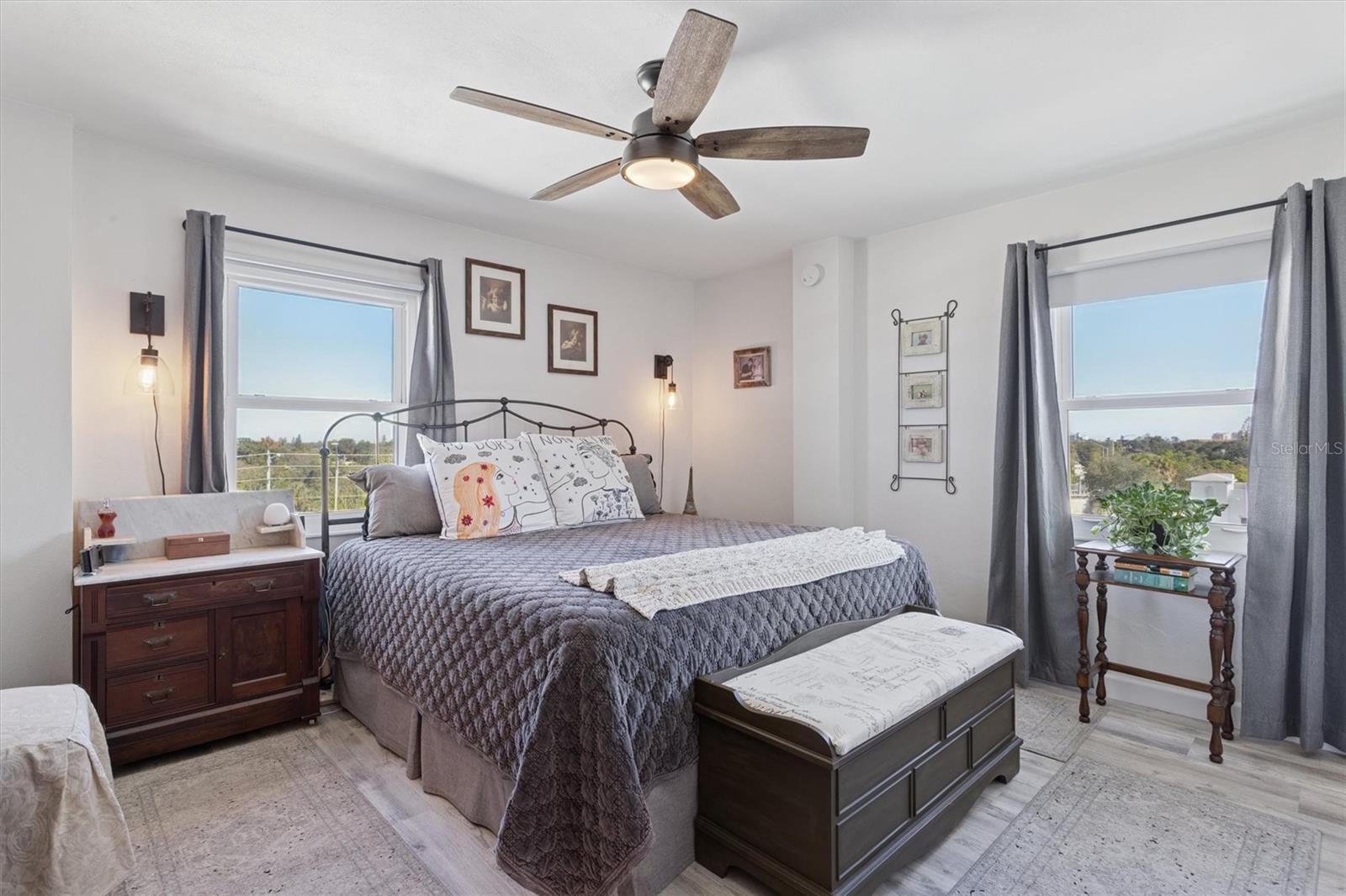 Image 16 of 28 For 841 4th Avenue N 65