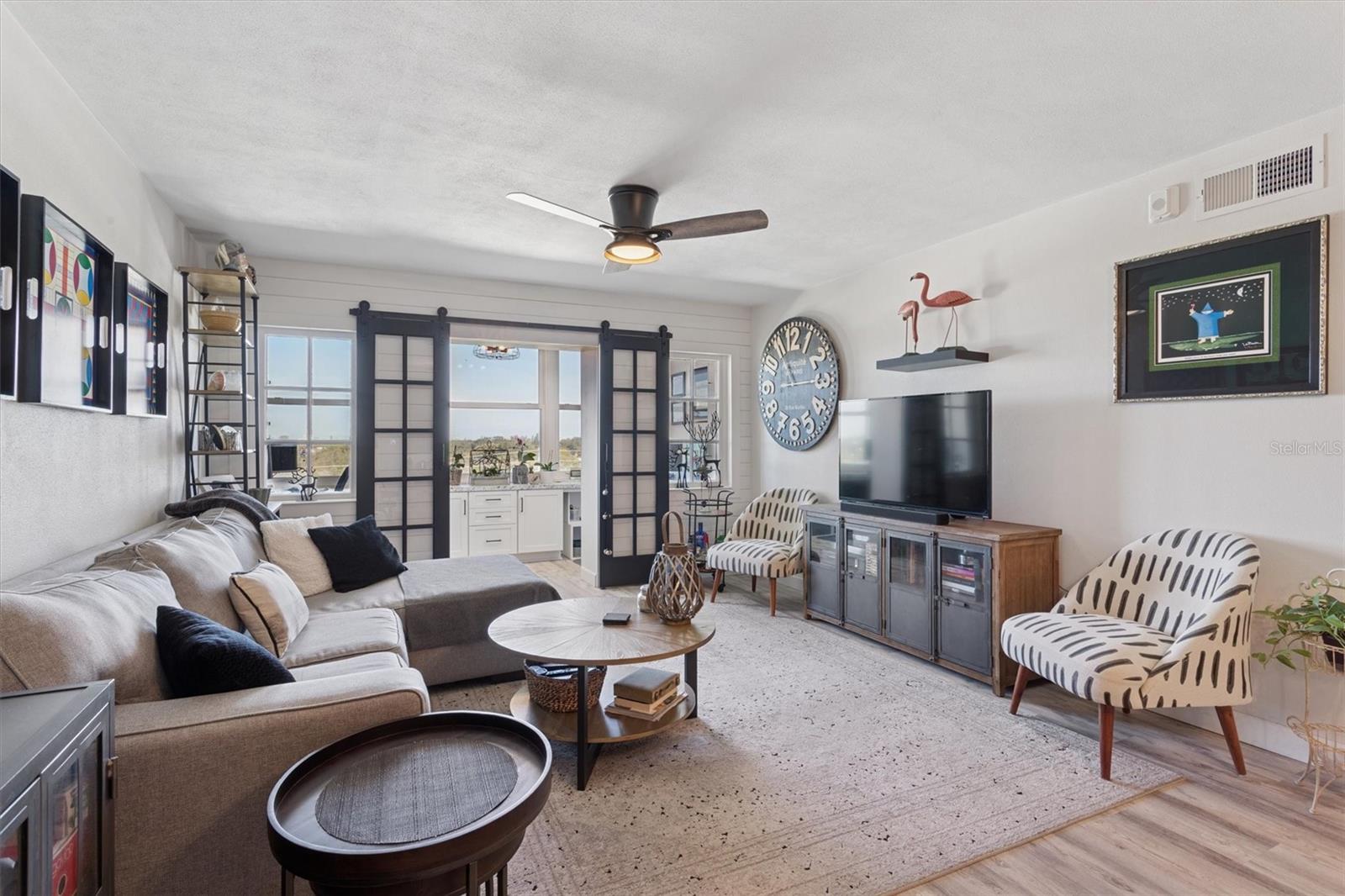 Image 3 of 28 For 841 4th Avenue N 65