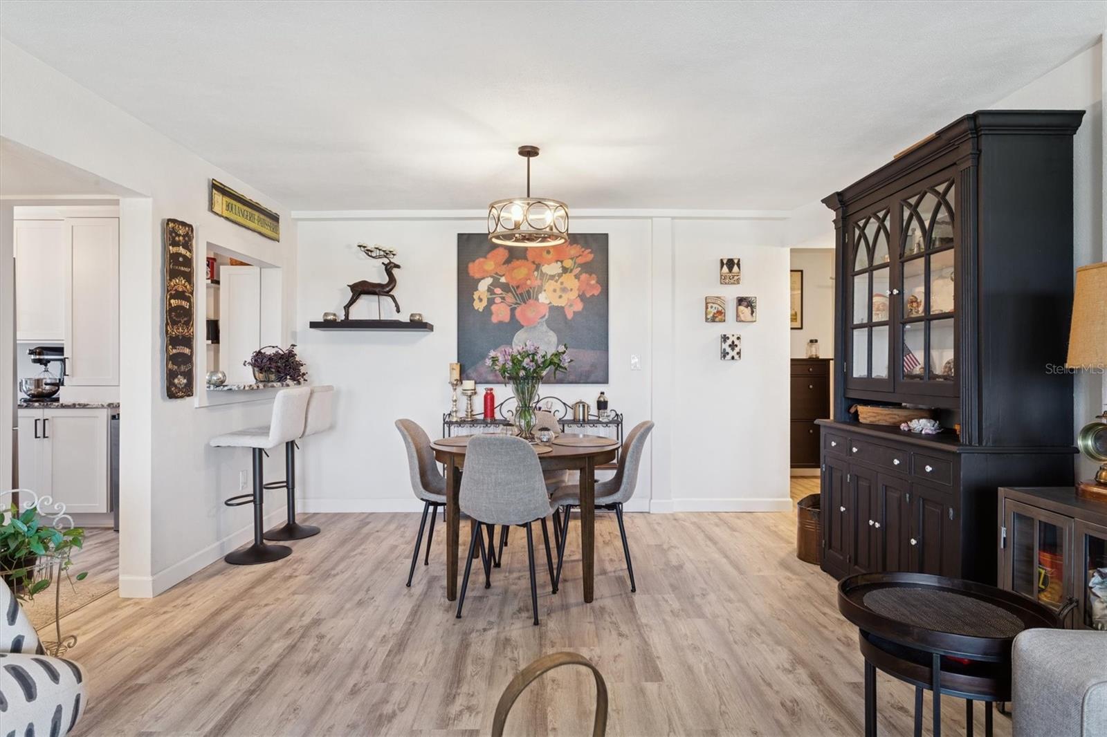 Image 7 of 28 For 841 4th Avenue N 65