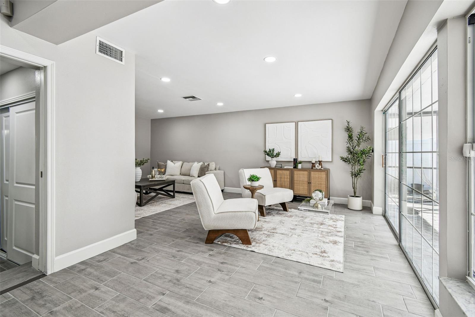 Listing photo id 26 for 2 Treasure Drive