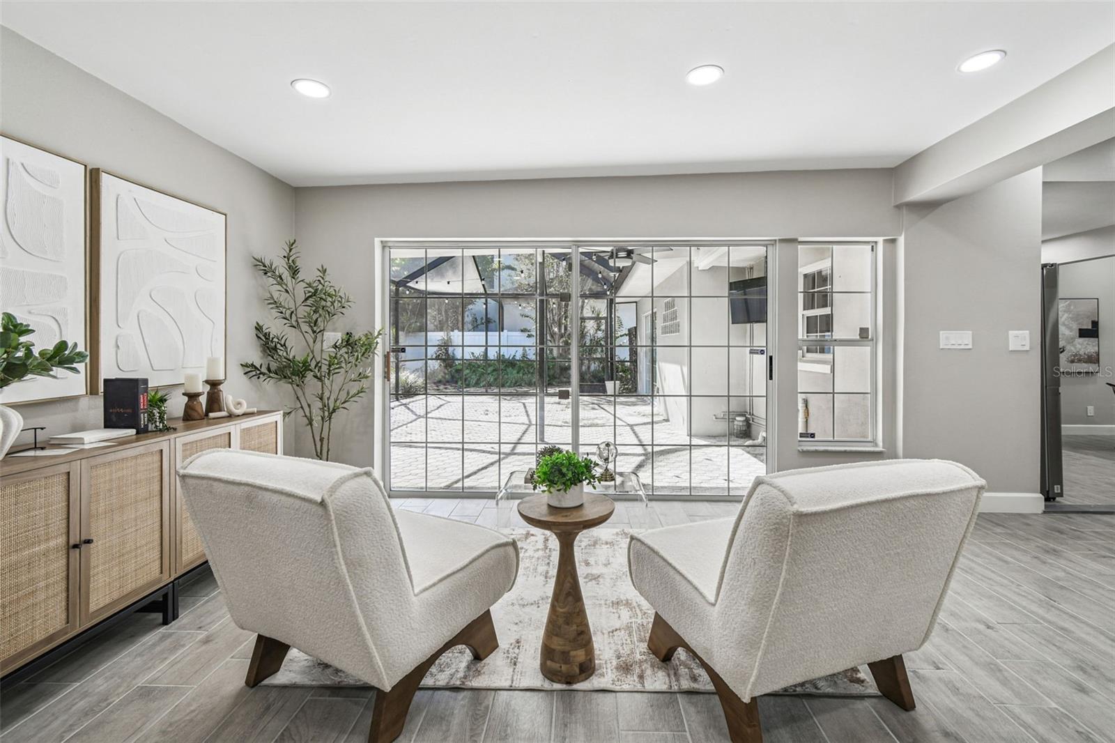 Listing photo id 32 for 2 Treasure Drive