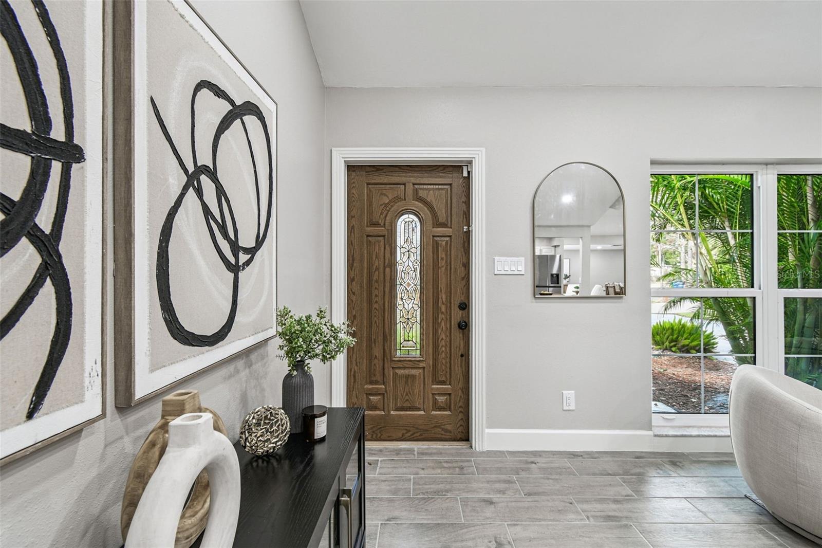 Listing photo id 5 for 2 Treasure Drive