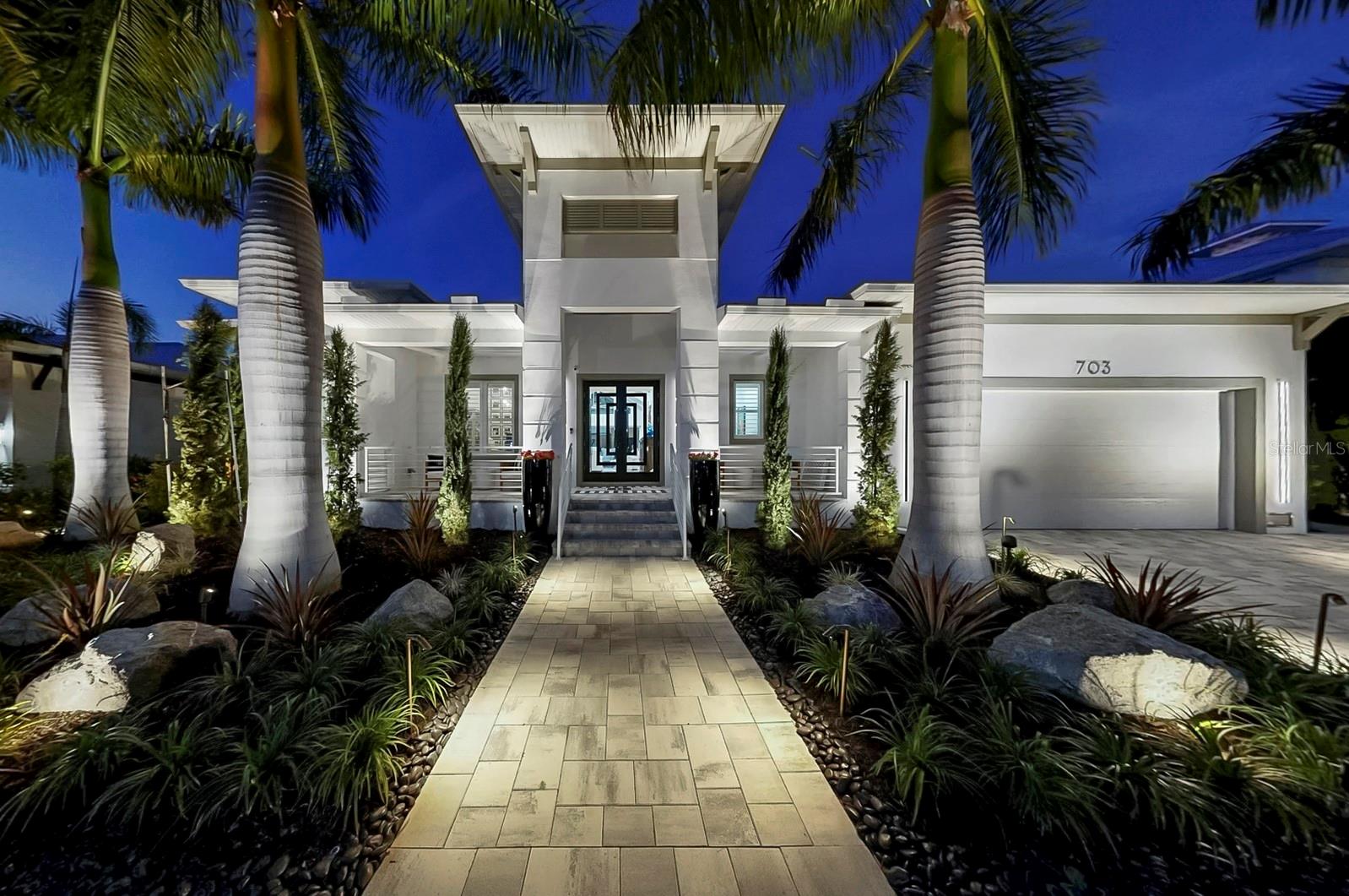 Image 2 of 4 For 703 Pinckney Drive