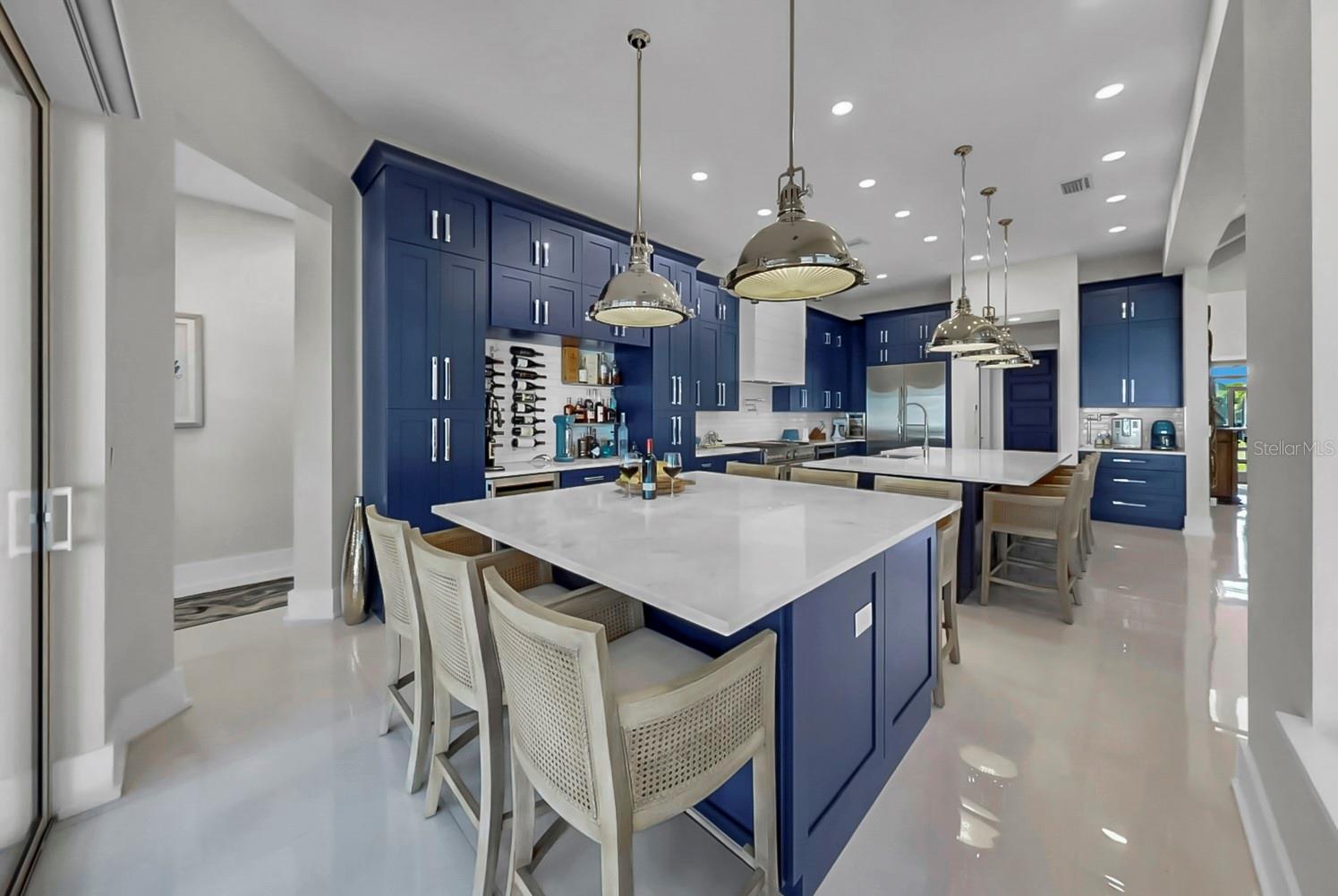 Image 24 of 93 For 703 Pinckney Drive