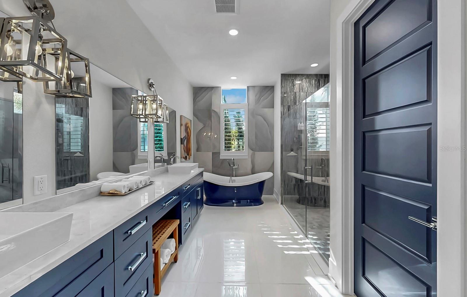 Image 45 of 93 For 703 Pinckney Drive