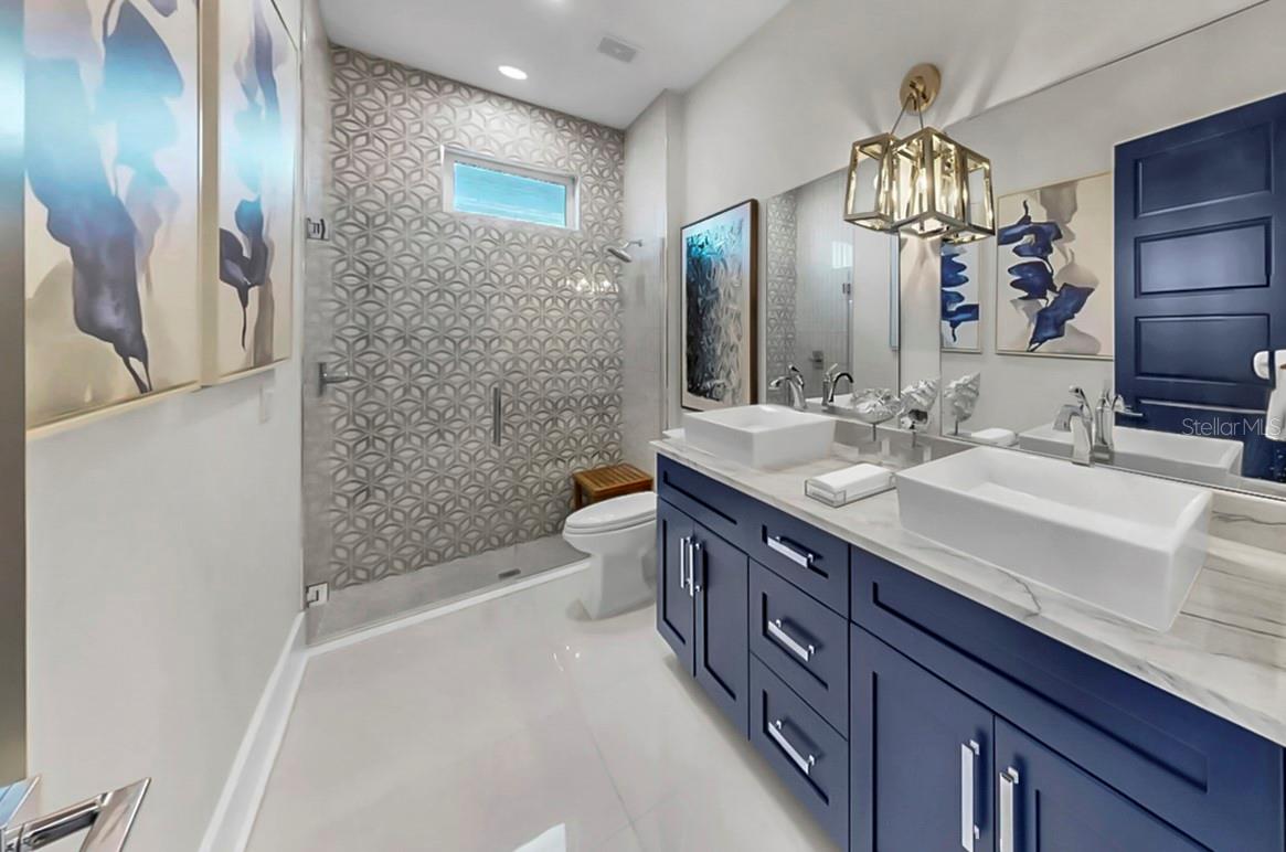 Image 49 of 93 For 703 Pinckney Drive