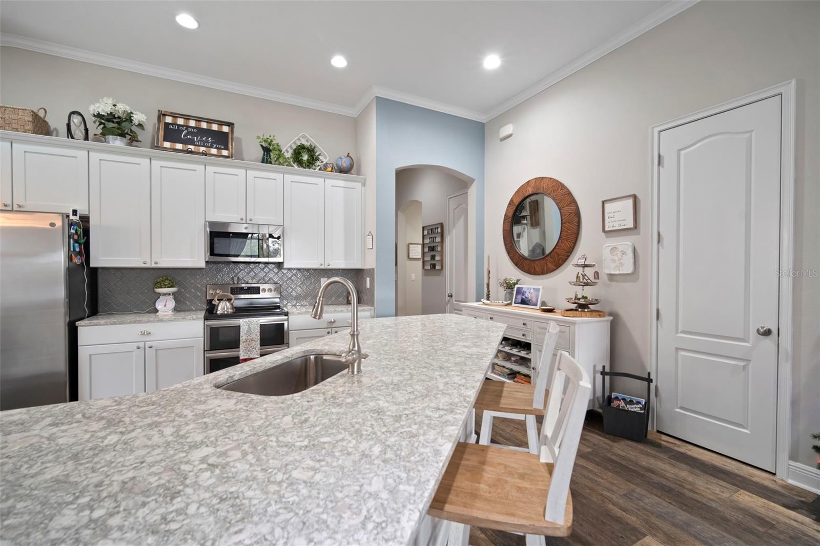 Image 10 of 62 For 11223 Paddock Manor Avenue