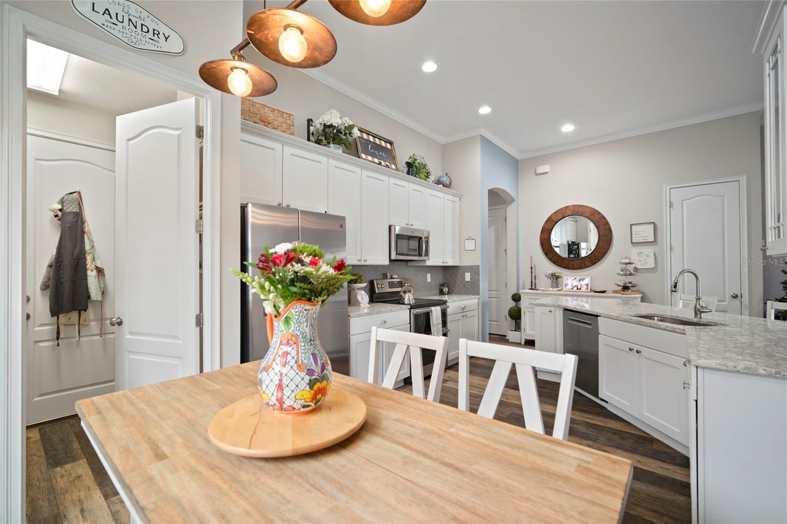 Image 21 of 62 For 11223 Paddock Manor Avenue