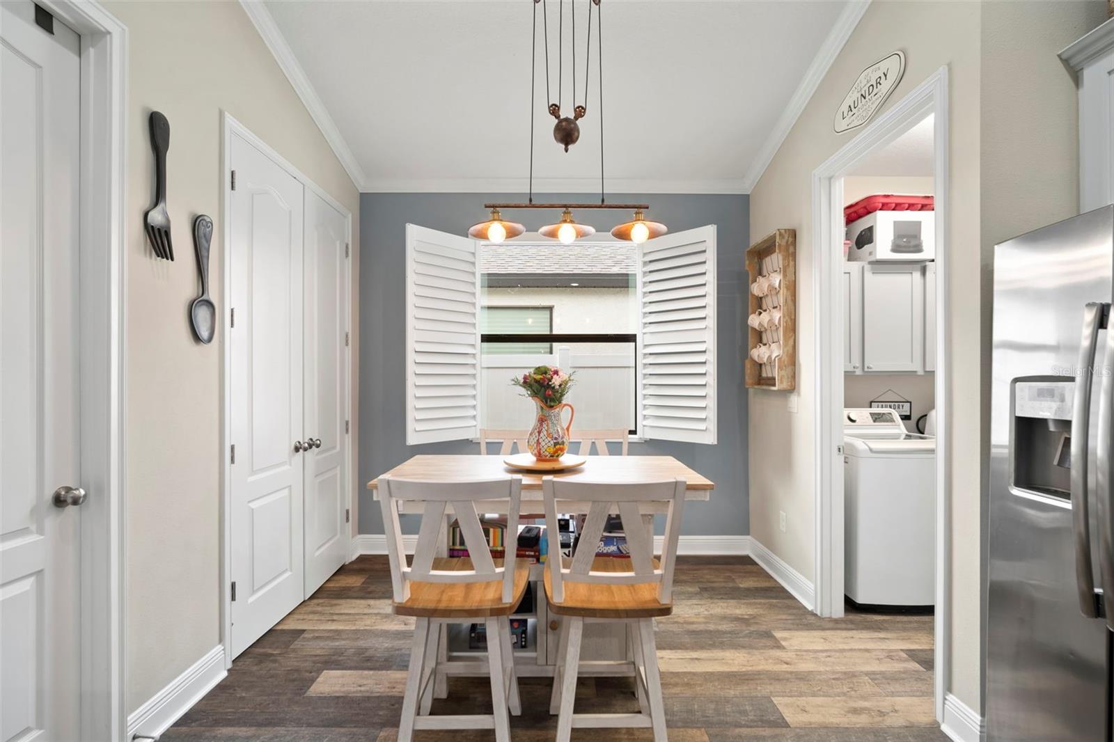 Image 24 of 62 For 11223 Paddock Manor Avenue