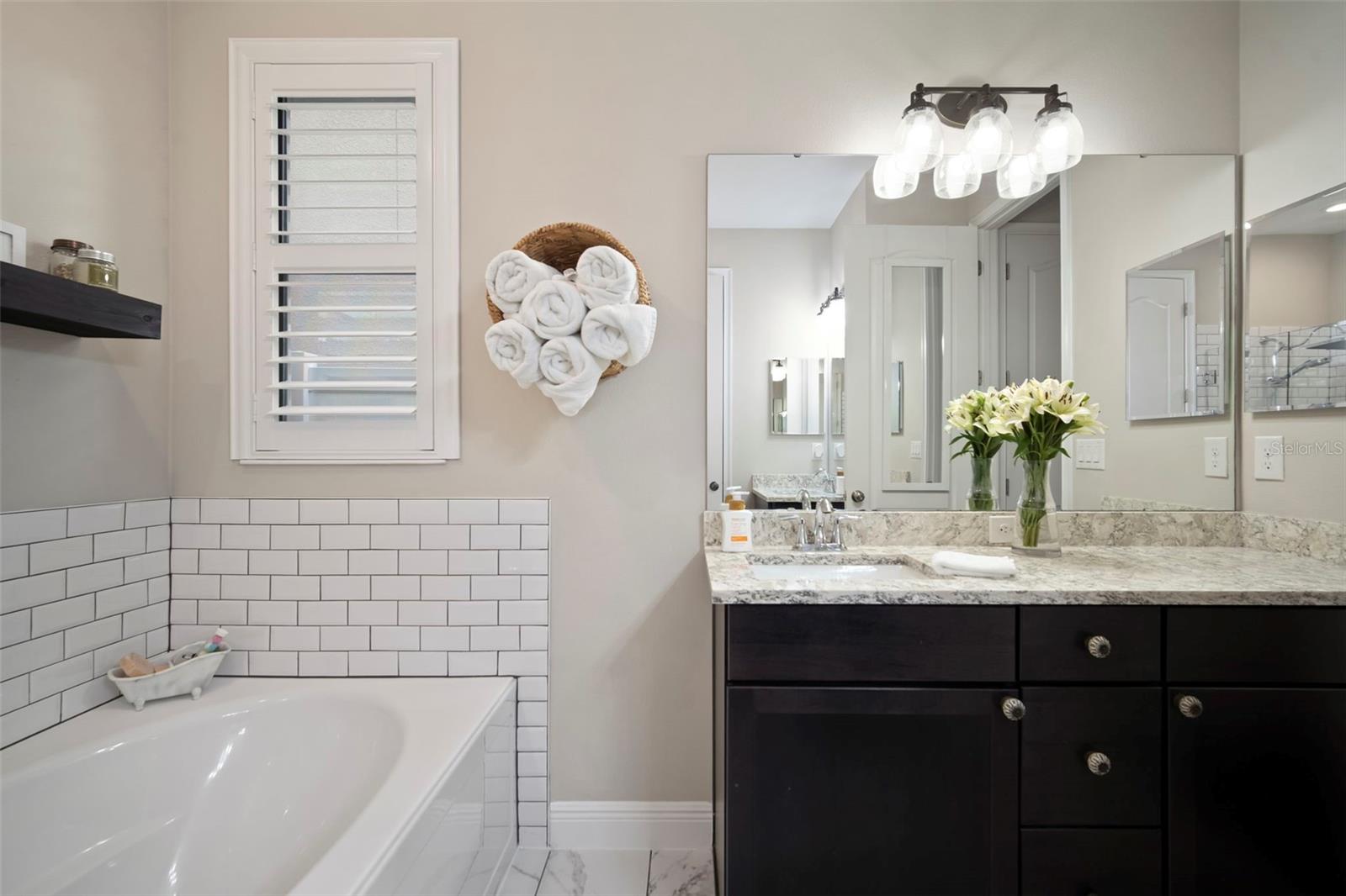 Image 31 of 62 For 11223 Paddock Manor Avenue