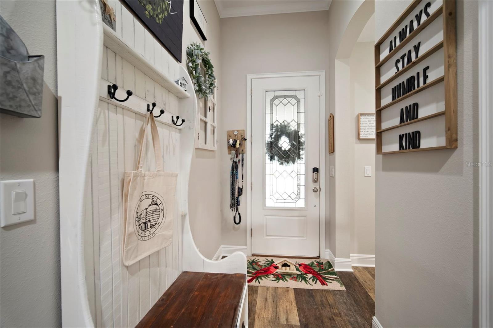 Image 7 of 62 For 11223 Paddock Manor Avenue