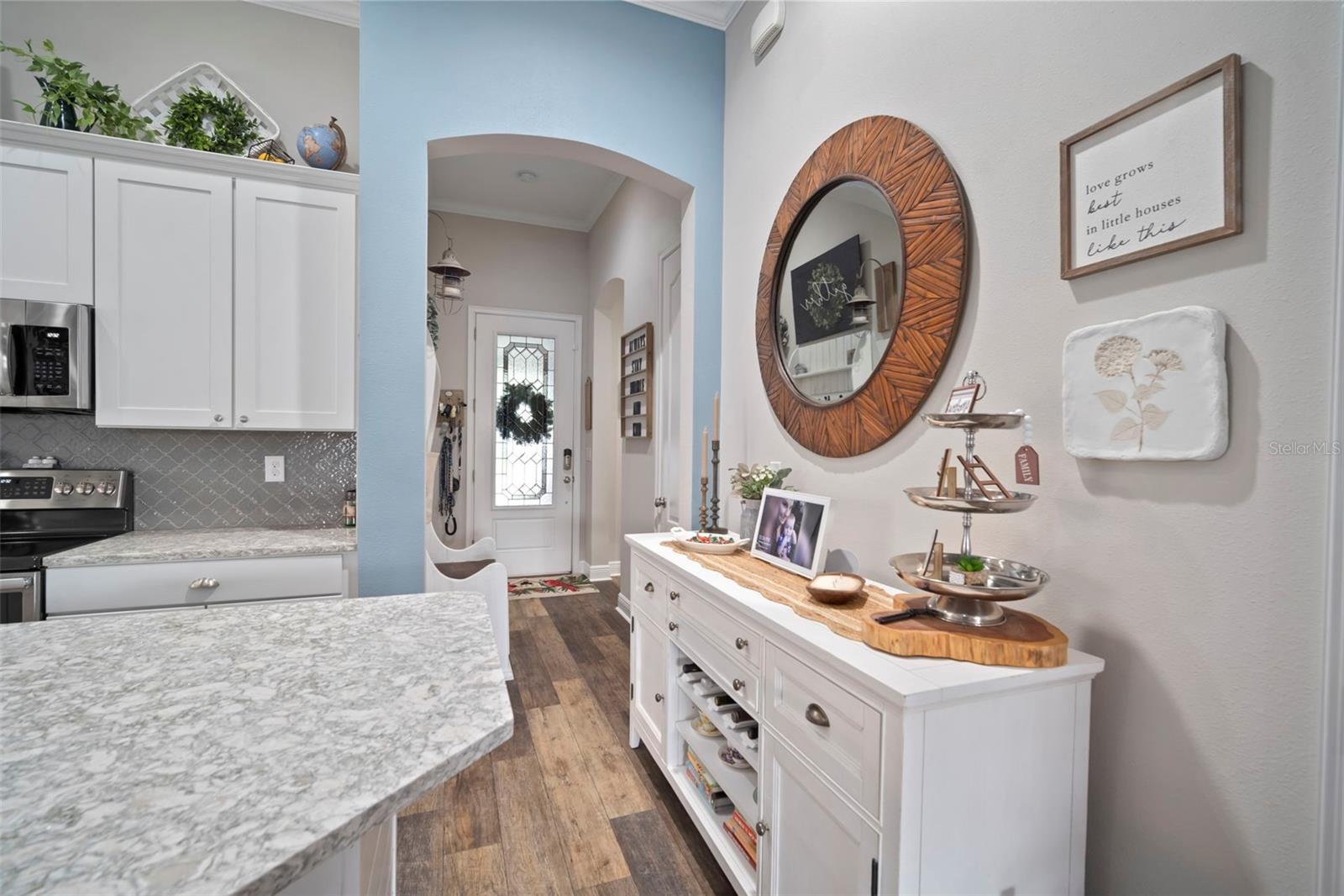 Image 9 of 62 For 11223 Paddock Manor Avenue