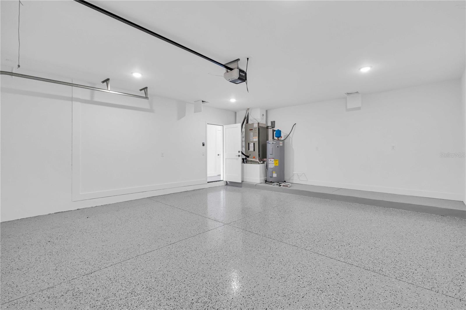 Image 7 of 26 For 3002 Platt 9