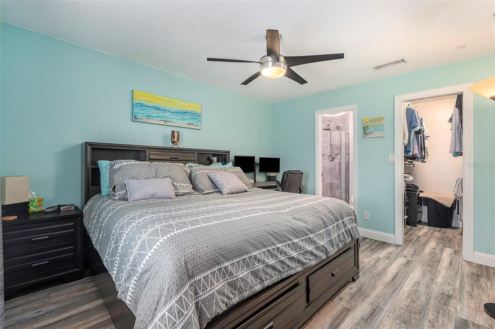 Image 14 of 25 For 5134 Salmon Drive Se A