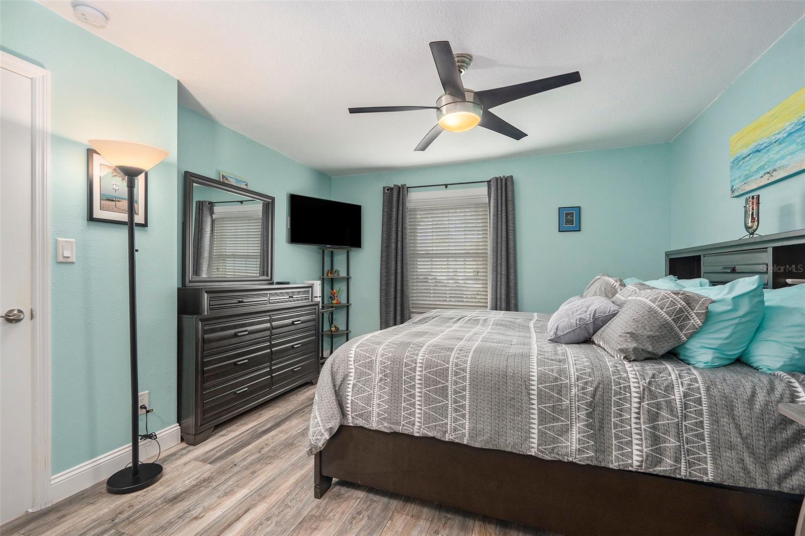 Image 15 of 25 For 5134 Salmon Drive Se A