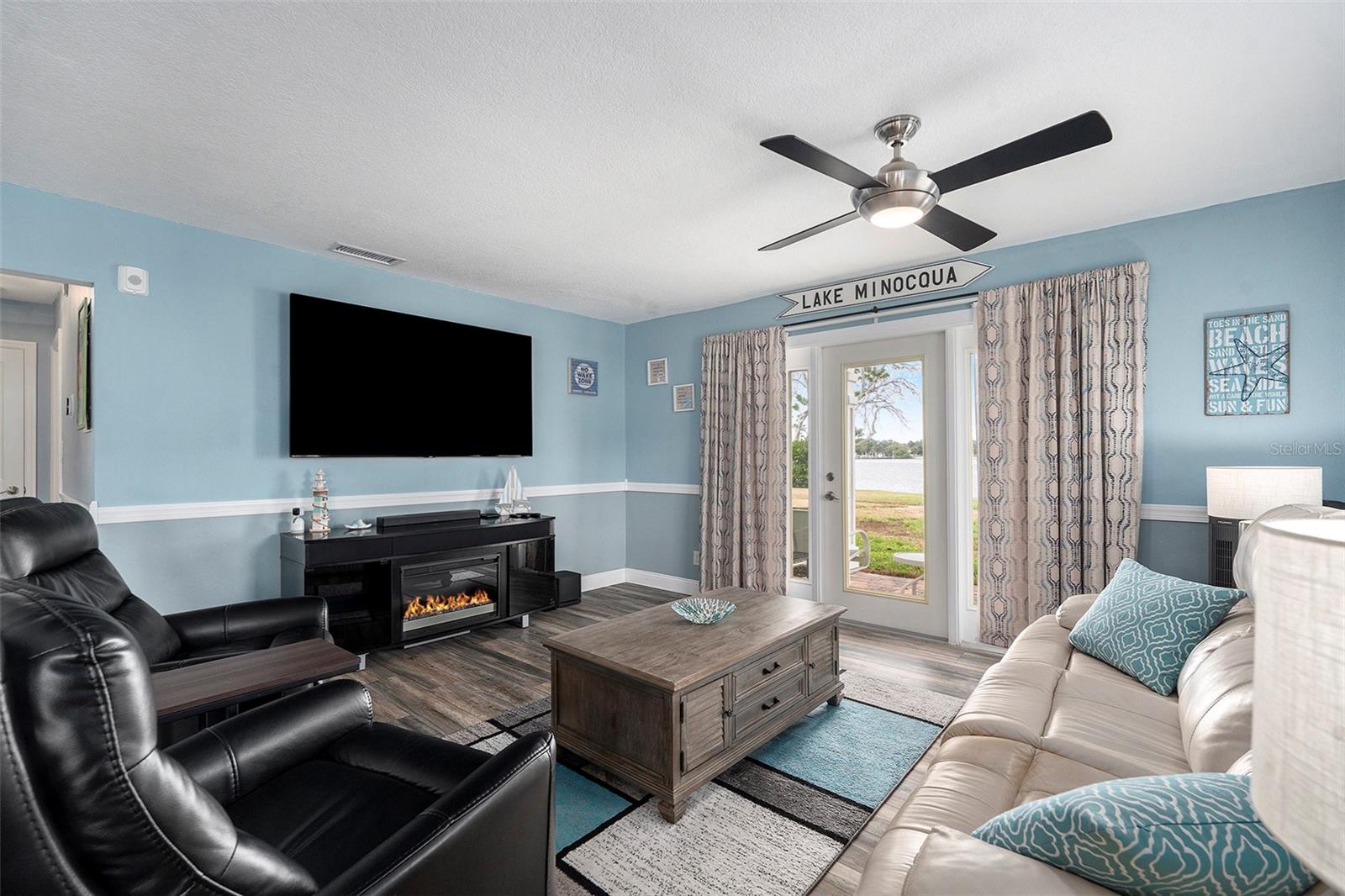 Image 4 of 25 For 5134 Salmon Drive Se A