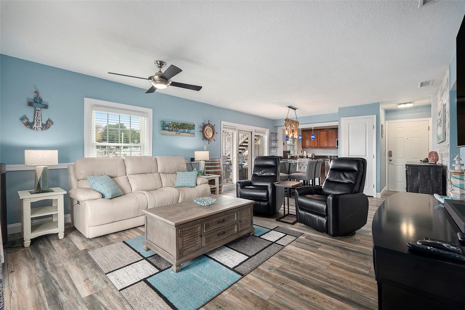 Image 5 of 25 For 5134 Salmon Drive Se A