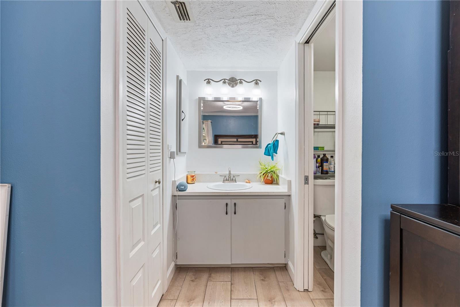 Image 22 of 47 For 5106 26th Street Court W