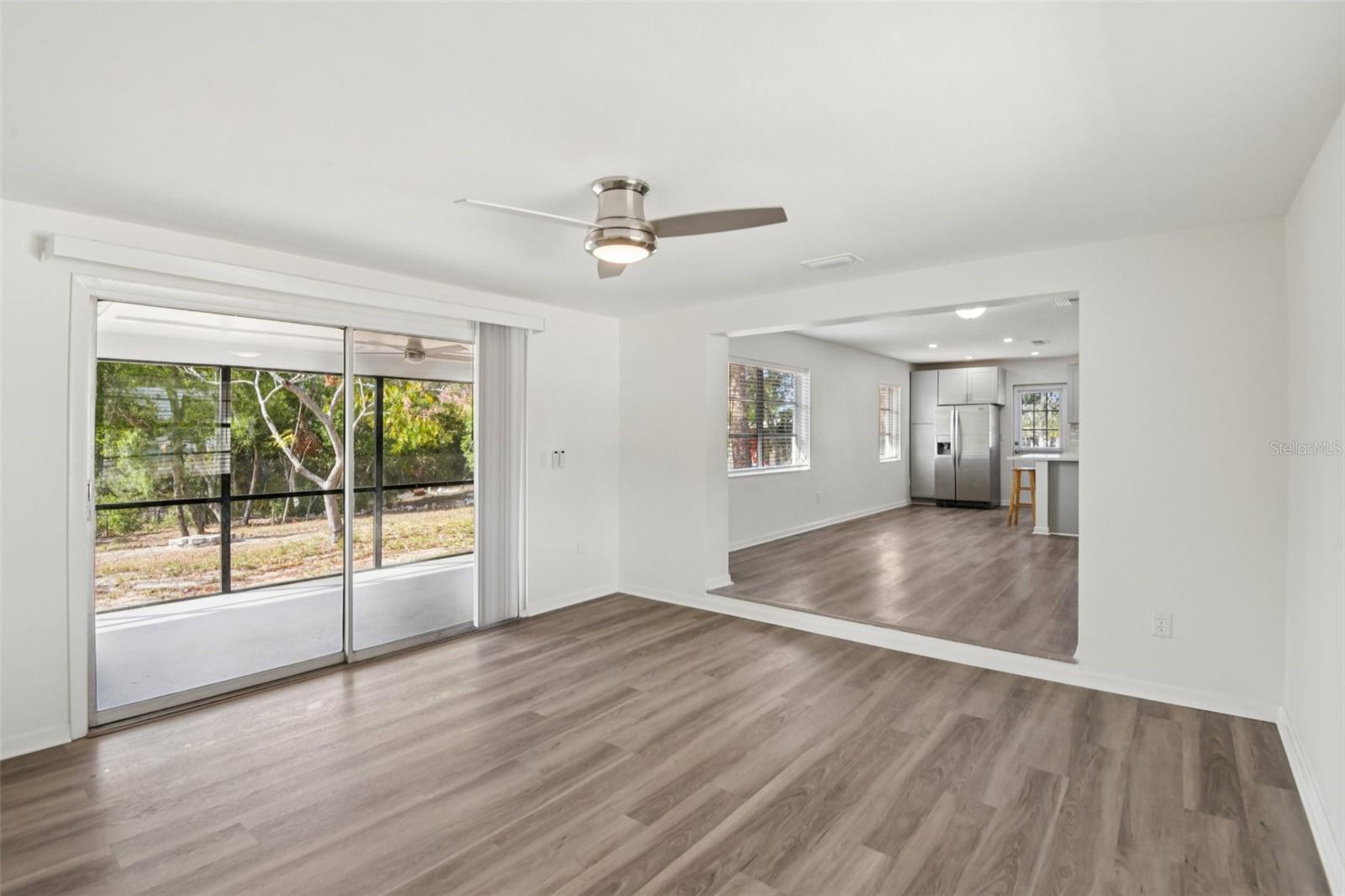 Image 15 of 38 For 6882 Pinehurst Drive