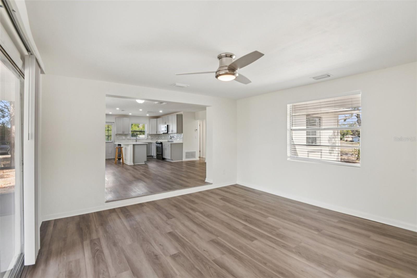 Image 16 of 38 For 6882 Pinehurst Drive