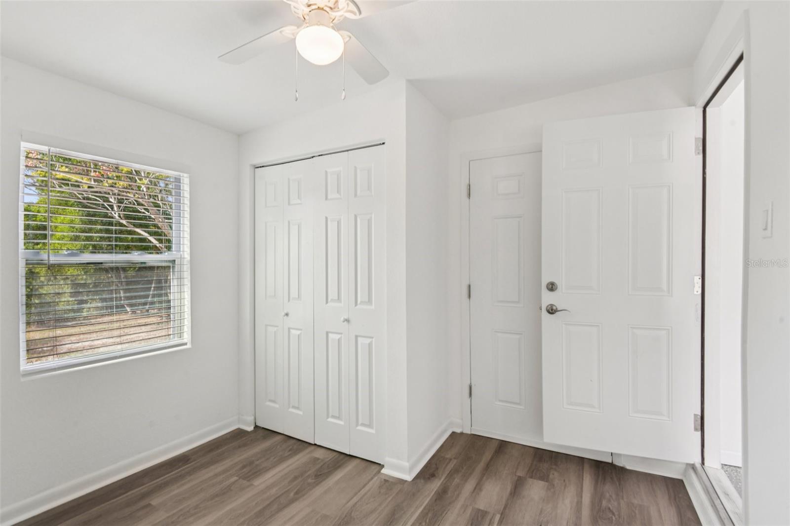 Image 26 of 38 For 6882 Pinehurst Drive